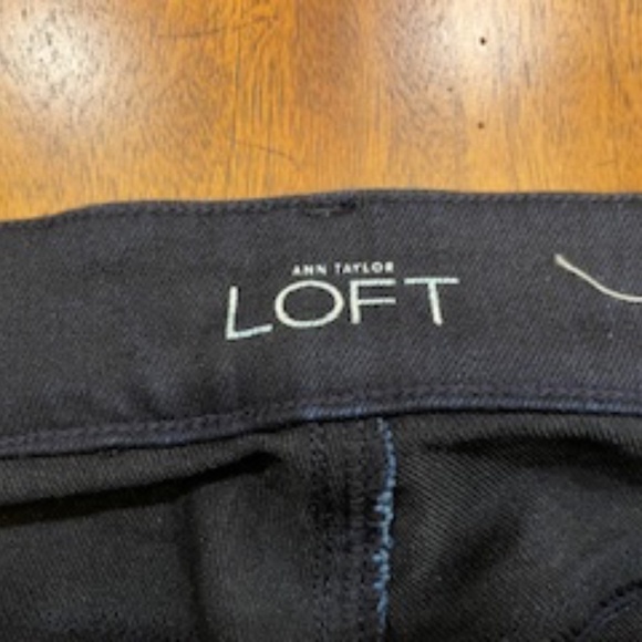 Ann Taylor Loft - Dark Navy Curvy Boot Cut Jeans - Size 28/6 - Picture 8 of 8